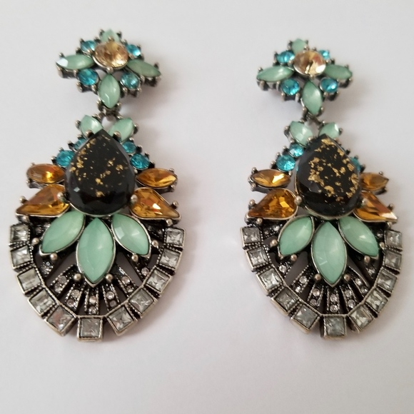 New Beautiful Stud Antique Style Drop Earrings - Picture 5 of 8